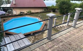 Cottage chaleureux avec vue sur lac